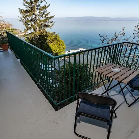 La Du - De - Les Pieds Dans L'eau Apartment *