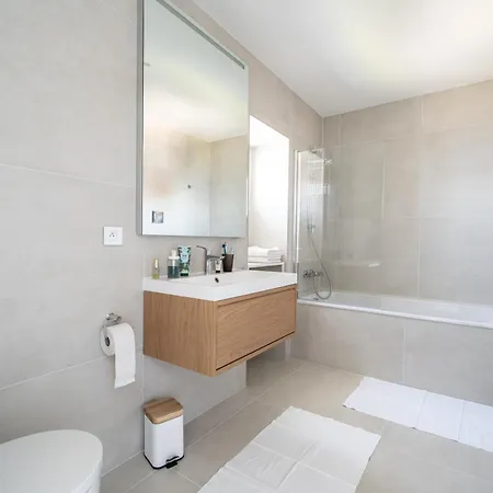 La Du - De - Les Pieds Dans L'eau Apartment *
