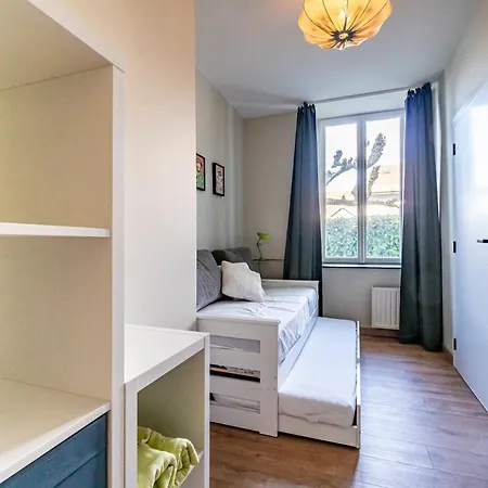 La Du - De - Les Pieds Dans L'eau Apartment